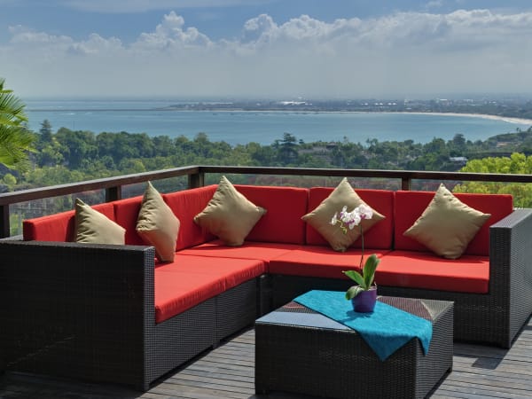 Villa Aiko - Roof deck lounge overlooking Jimbaran Bay